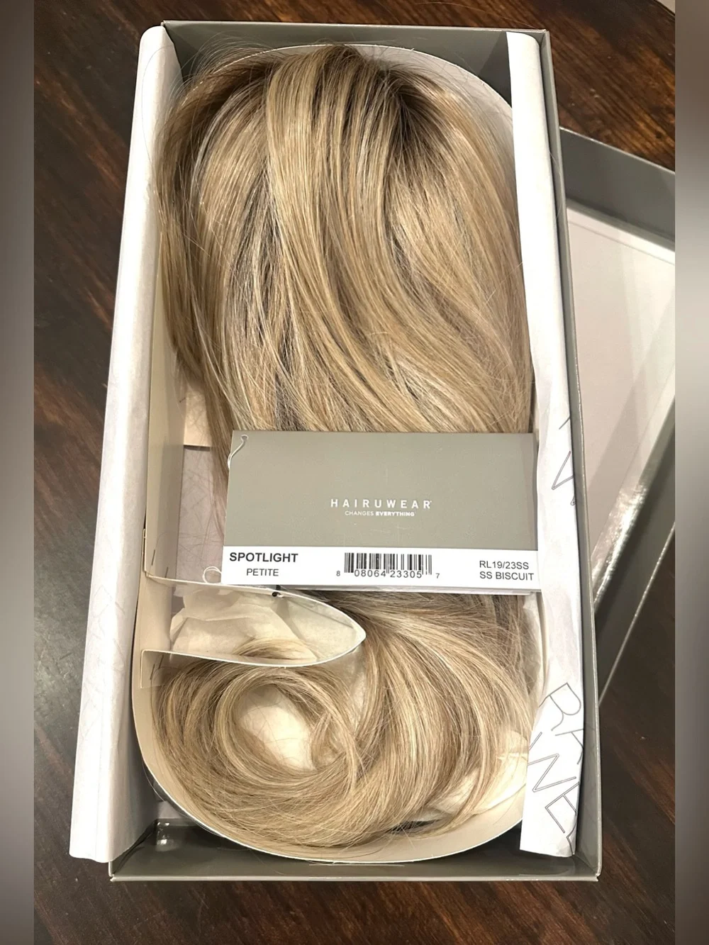 Spotlight- Raquel Welch Wig Petite Cap RL19/23SS- SS Biscuit